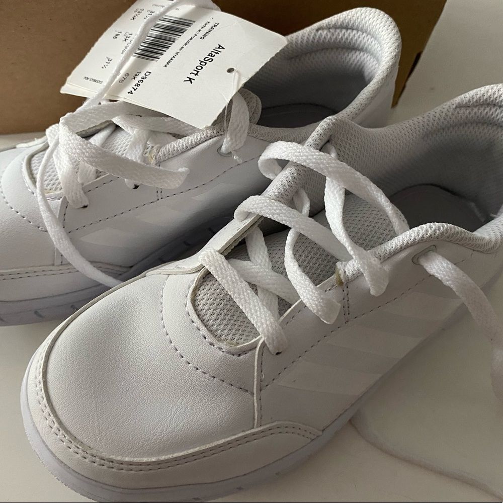 Kids Trainers adidas All Round Sports AltaSport Lace Up White Lightweight 13.5